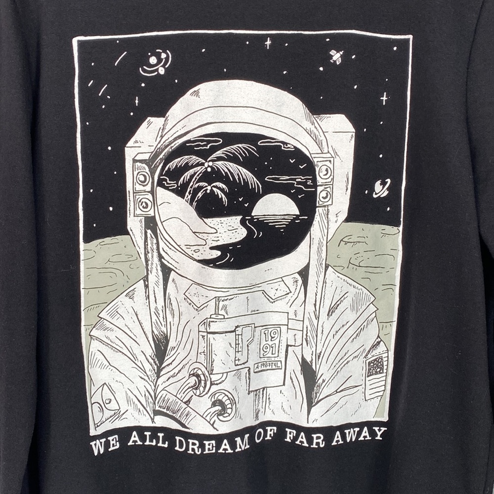 Pull & Bear We All Dream of Far Away Astronaut Outer Space Pullover‎ Sweatshirt - Picture 2 of 7